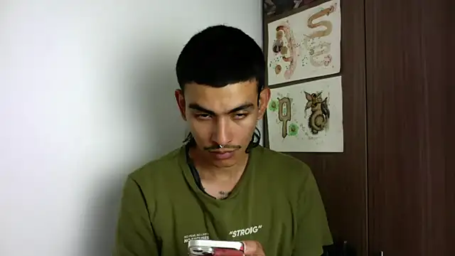 Snapshot of sorry-mom69 chatting on October 2025 06:49:02 PM sorry-mom69 online show from October 2025 06:49:02 PM