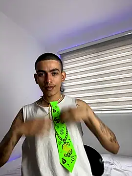 Snapshot of sorry-mom69 chatting on October 2025 03:43:01 PM sorry-mom69 online show from October 2025 03:43:01 PM