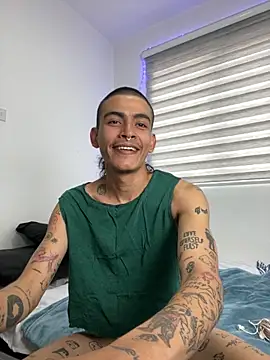 Snapshot of sorry-mom69 chatting on October 2025 07:33:02 PM sorry-mom69 online show from October 2025 07:33:02 PM