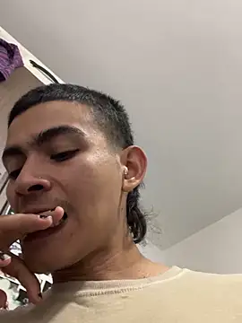 Snapshot of sorry-mom69 chatting on November 2025 12:53:02 AM sorry-mom69 online show from November 2025 12:53:02 AM