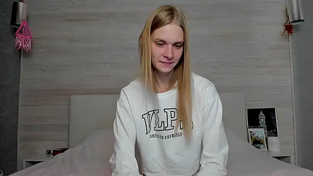 Snapshot of molly_hunt_ chatting on October 2025 04:02:02 AM molly hunt online show from October 2025 04:02:02 AM