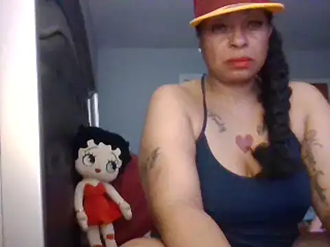 Snapshot of MSweetLindaParks chatting on March 2025 10:48:02 PM MSweetLindaParks online show from March 2025 10:48:02 PM