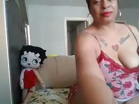 Snapshot of MSweetLindaParks chatting on March 2025 06:54:02 PM MSweetLindaParks online show from March 2025 06:54:02 PM