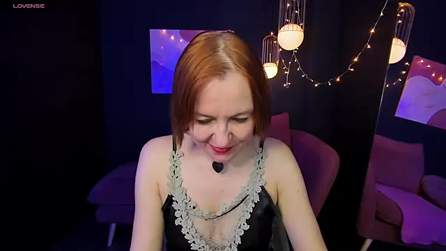 Snapshot of NikaGentle chatting on February 2025 08:33:02 AM NikaGentle online show from February 2025 08:33:02 AM