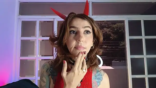 Snapshot of Evangelyne_1 chatting on October 2025 03:54:02 PM Evangelyne 1 online show from October 2025 03:54:02 PM