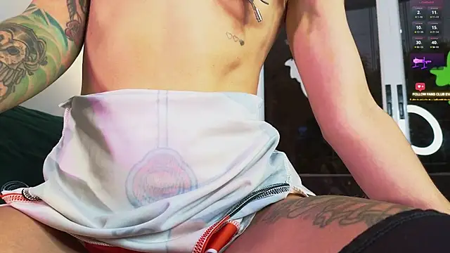 Snapshot of Evangelyne_1 chatting on October 2025 03:51:02 PM Evangelyne 1 online show from October 2025 03:51:02 PM