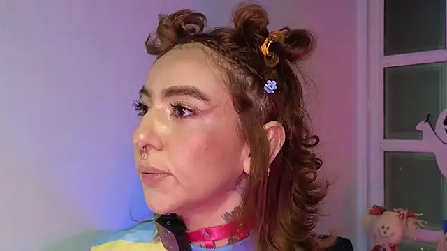 Snapshot of Evangelyne_1 chatting on October 2025 03:47:02 PM Evangelyne 1 online show from October 2025 03:47:02 PM