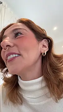 Snapshot of Evangelyne_1 chatting on November 2025 01:39:01 PM Evangelyne 1 online show from November 2025 01:39:01 PM