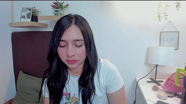 isabella jade online show from January 2025 10:51:01 PM