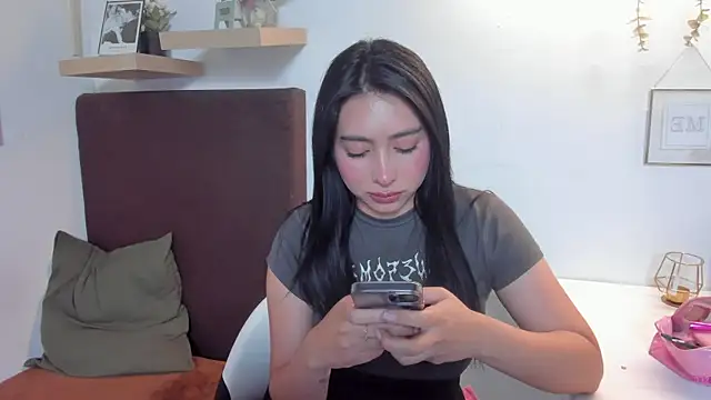 isabella jade online show from February 2025 10:24:01 PM