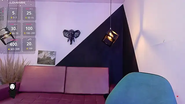 Perla Campbell online show from October 2025 06:15:02 PM