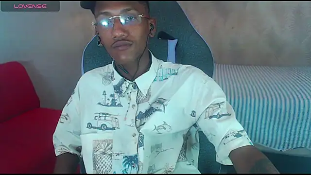 Snapshot of ManSant chatting on December 2024 03:10:02 PM ManSant online show from December 2024 03:10:02 PM