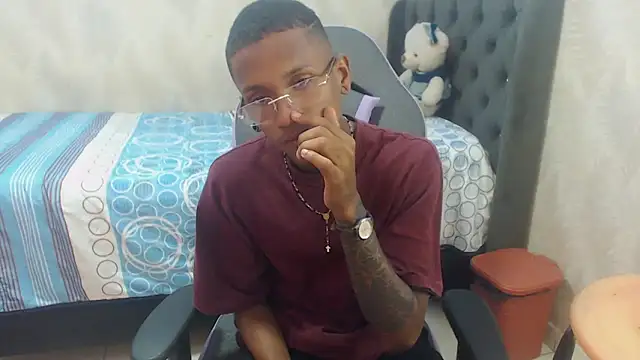 Snapshot of ManSant chatting on January 2025 04:25:02 PM ManSant online show from January 2025 04:25:02 PM