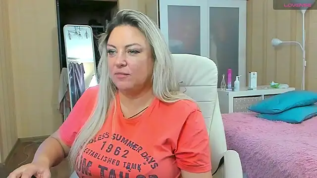 Snapshot of PamHardFuck chatting on September 2025 07:08:02 PM PamHardFuck online show from September 2025 07:08:02 PM