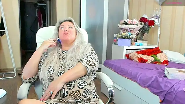 Snapshot of PamHardFuck chatting on October 2025 02:07:01 PM PamHardFuck online show from October 2025 02:07:01 PM