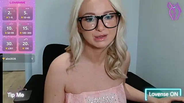 chelseablonde online show from November 2025 03:55:01 PM