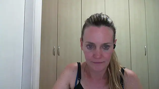 Annylove1 online show from January 2025 12:51:02 AM