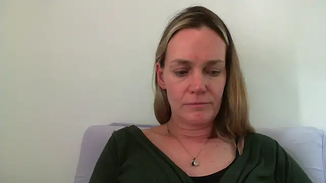 Annylove1 online show from January 2025 06:12:02 PM