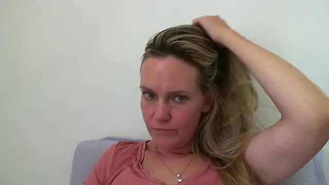 Annylove1 online show from January 2025 02:56:02 PM
