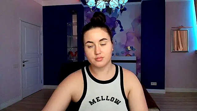 Snapshot of Roxie_Bradley chatting on January 2025 10:57:01 AM Roxie Bradley online show from January 2025 10:57:01 AM