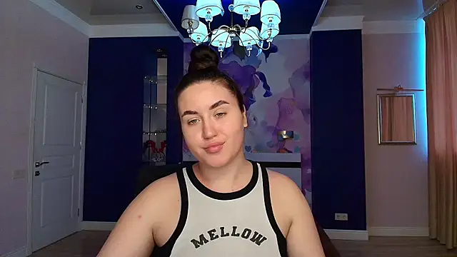 Snapshot of Roxie_Bradley chatting on January 2025 07:14:02 AM Roxie Bradley online show from January 2025 07:14:02 AM