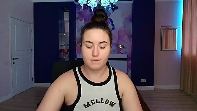 Snapshot of Roxie_Bradley chatting on January 2025 11:22:02 AM Roxie Bradley online show from January 2025 11:22:02 AM