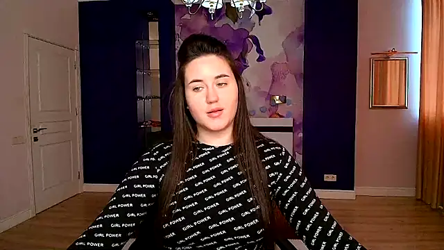 Snapshot of Roxie_Bradley chatting on March 2025 08:15:02 AM Roxie Bradley online show from March 2025 08:15:02 AM