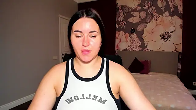 Snapshot of Roxie_Bradley chatting on September 2025 05:29:02 AM Roxie Bradley online show from September 2025 05:29:02 AM