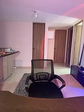 Im sophiie online show from October 2025 06:32:02 AM