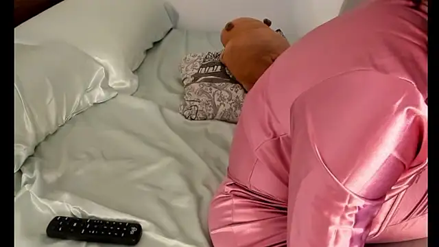  yisela  online show from January 2025 12:53:02 AM