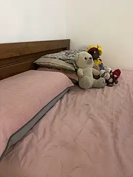  yisela  online show from March 2025 05:42:02 PM