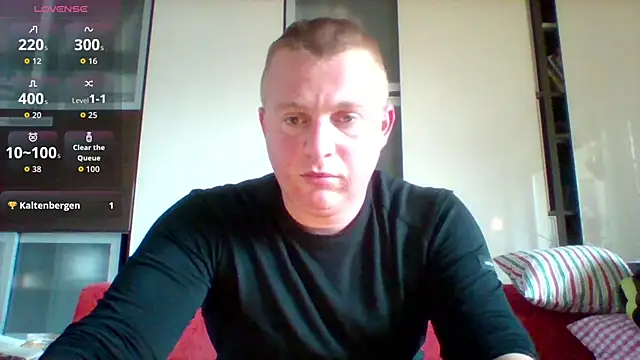 Snapshot of Matttthees chatting on October 2025 09:37:01 AM Matttthees online show from October 2025 09:37:01 AM