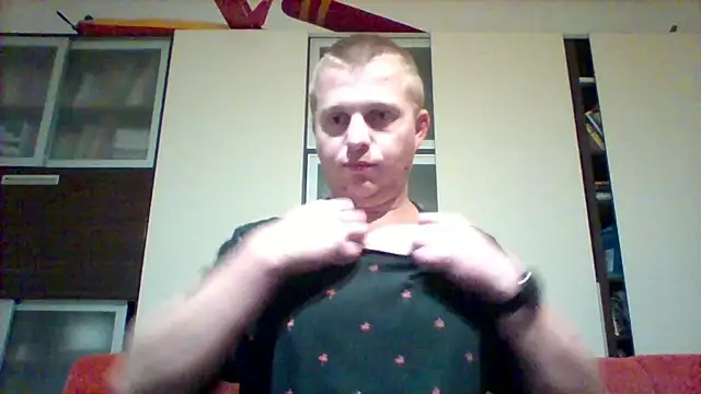 Snapshot of Matttthees chatting on October 2025 04:12:01 AM Matttthees online show from October 2025 04:12:01 AM