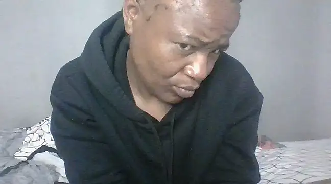 Snapshot of BeejayLoverxx chatting on March 2025 03:41:01 AM BeejayLoverxx online show from March 2025 03:41:01 AM