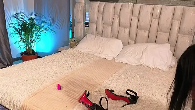 Snapshot of Miaparkerss_ chatting on September 2025 11:41:01 PM Miaparkerss online show from September 2025 11:41:01 PM