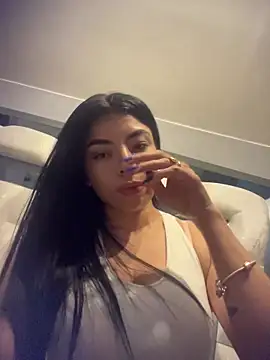 Snapshot of Miaparkerss_ chatting on October 2025 10:20:02 PM Miaparkerss online show from October 2025 10:20:02 PM