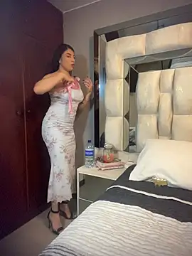 Snapshot of Miaparkerss_ chatting on October 2025 11:42:02 PM Miaparkerss online show from October 2025 11:42:02 PM