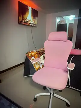 Snapshot of Miaparkerss_ chatting on October 2025 09:48:02 PM Miaparkerss online show from October 2025 09:48:02 PM