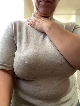 Snapshot of sweetmystery1 chatting on October 2025 01:55:01 PM sweetmystery1 online show from October 2025 01:55:01 PM