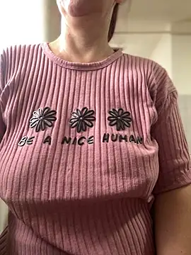 Snapshot of sweetmystery1 chatting on October 2025 11:05:01 AM sweetmystery1 online show from October 2025 11:05:01 AM