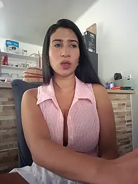 Snapshot of lady-rosse chatting on September 2025 05:07:01 PM lady-rosse online show from September 2025 05:07:01 PM