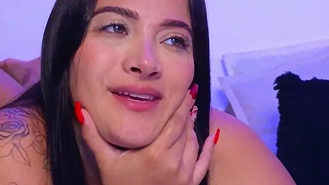 Snapshot of Marianaa_Lopezz chatting on December 2024 10:48:01 PM Marianaa Lopezz online show from December 2024 10:48:01 PM