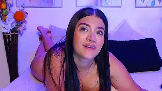 Snapshot of Marianaa_Lopezz chatting on January 2025 11:46:01 PM Marianaa Lopezz online show from January 2025 11:46:01 PM