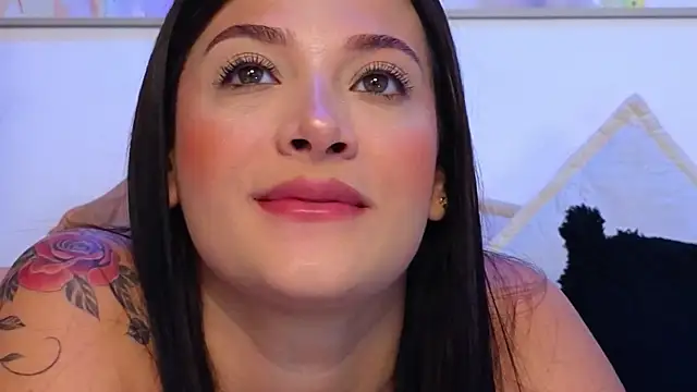 Snapshot of Marianaa_Lopezz chatting on February 2025 03:15:02 PM Marianaa Lopezz online show from February 2025 03:15:02 PM