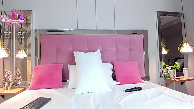 Snapshot of Ahincale chatting on October 2025 07:33:02 PM Ahincale online show from October 2025 07:33:02 PM