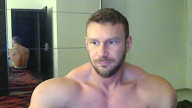 muscularkevin online show from December 2024 04:44:02 AM