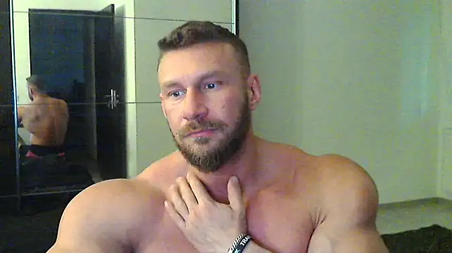 muscularkevin online show from February 2025 02:46:01 PM
