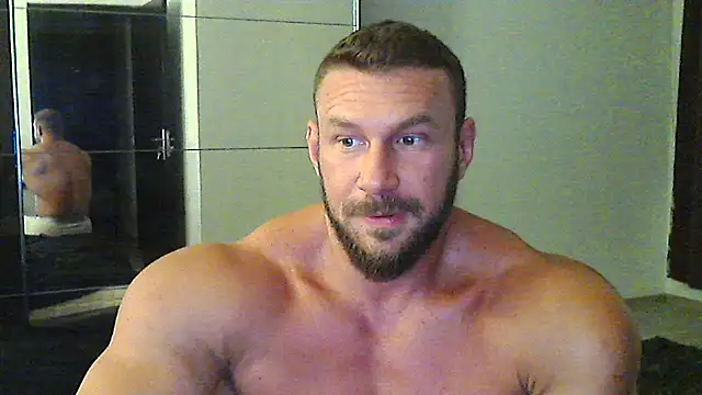 muscularkevin online show from September 2025 06:19:01 PM