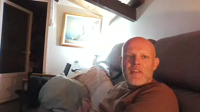 davigochi77bcn online show from March 2025 10:38:02 PM