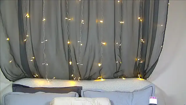 Snapshot of RachelSimpson chatting on November 2025 06:19:02 PM RachelSimpson online show from November 2025 06:19:02 PM